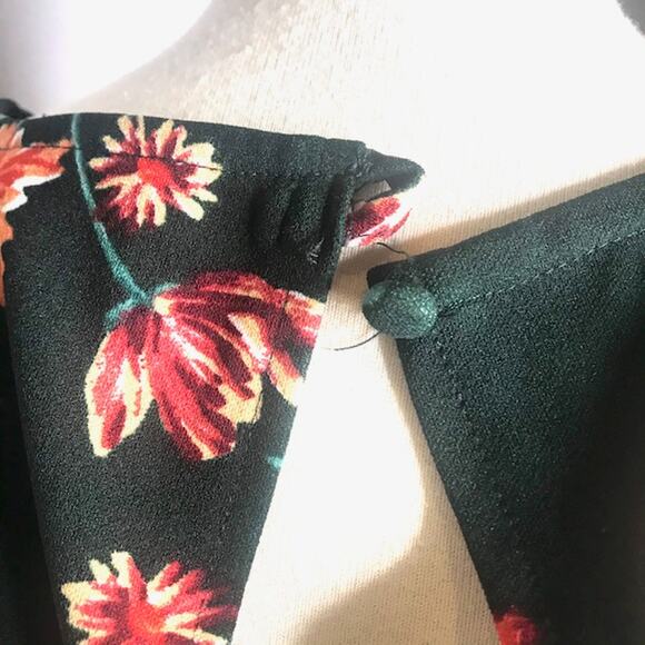 V). B. Darlin Floral Fit Flare Dress Black Red 9/10 - Picture 8 of 10